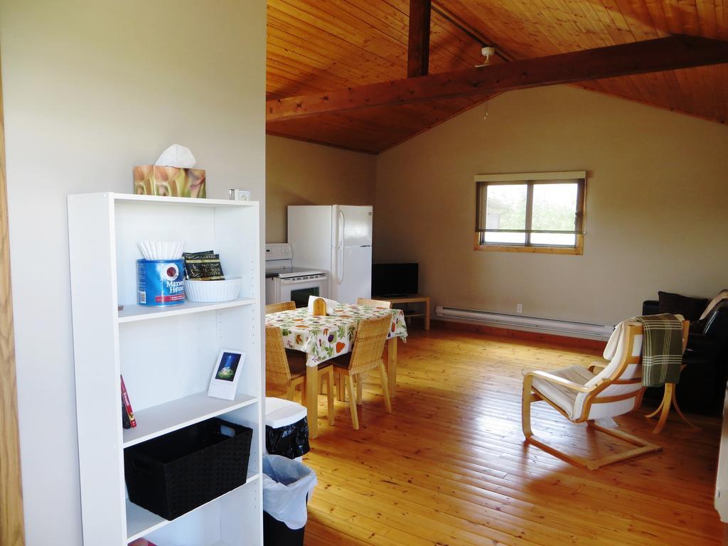 Foxlake Retreat Hanna Rom bilde